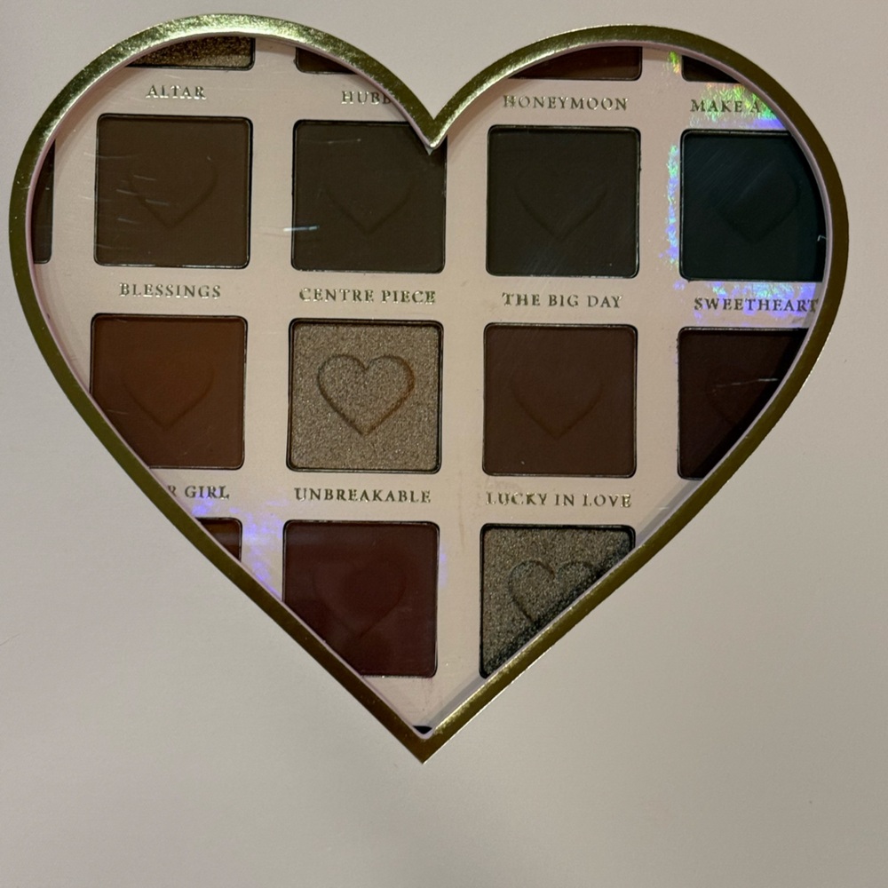 P Louise Wedding Wish XL Eyeshadow Palette. New in Box. Stunning palette!!! - Picture 3 of 15